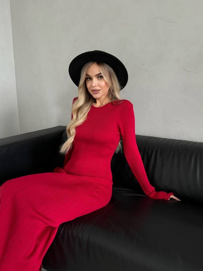 Трикотажное платье макси