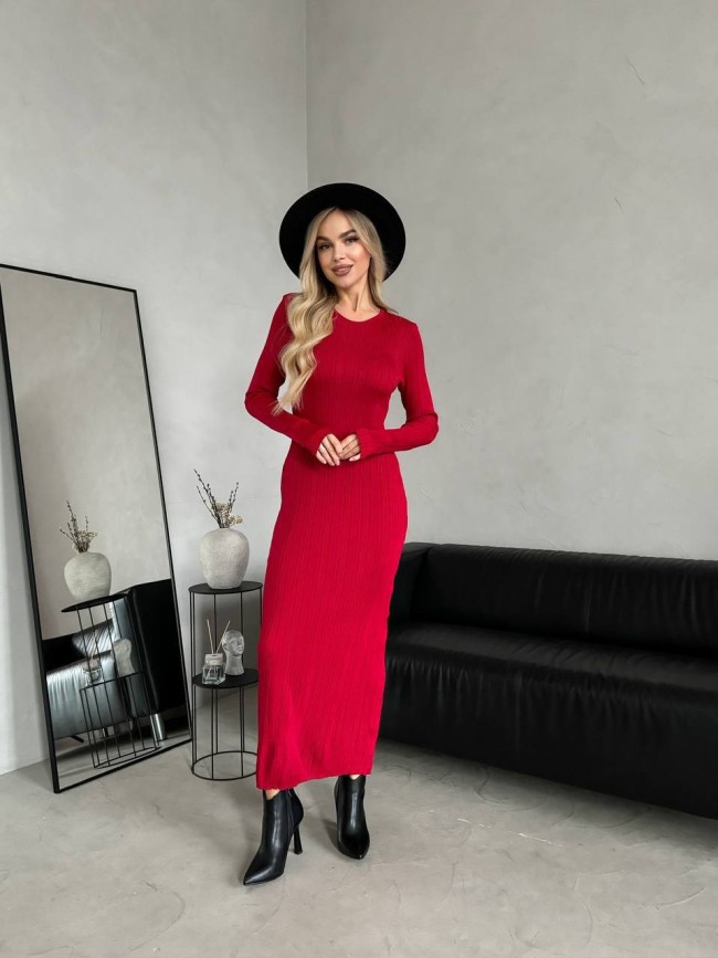 Трикотажное платье макси