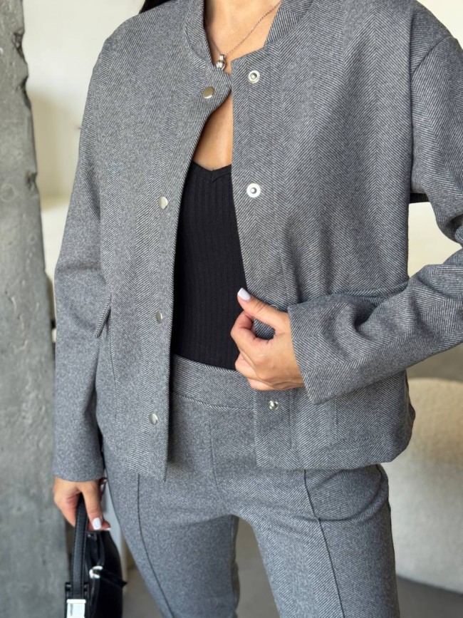 Стильный костюм