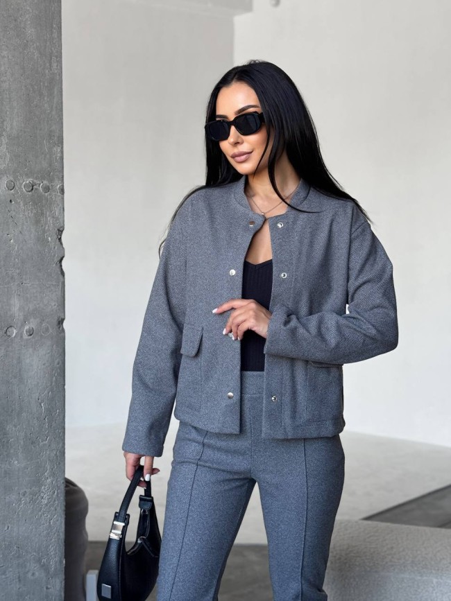 Стильный костюм