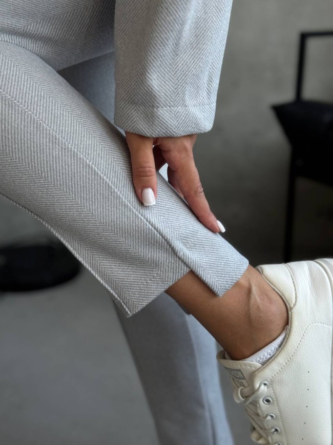 Стильный костюм