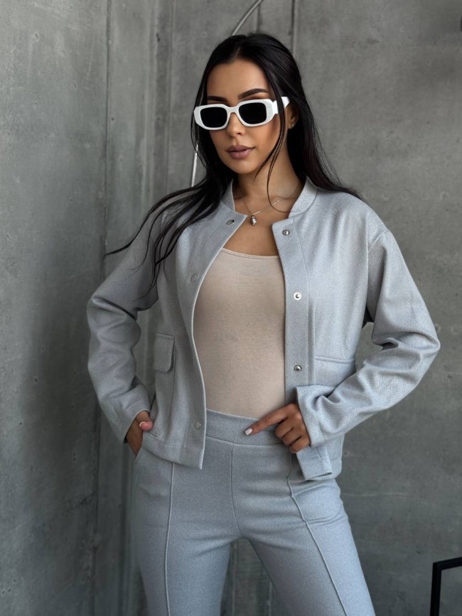 Стильный костюм