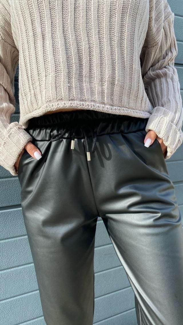 Женские матовые джоггеры