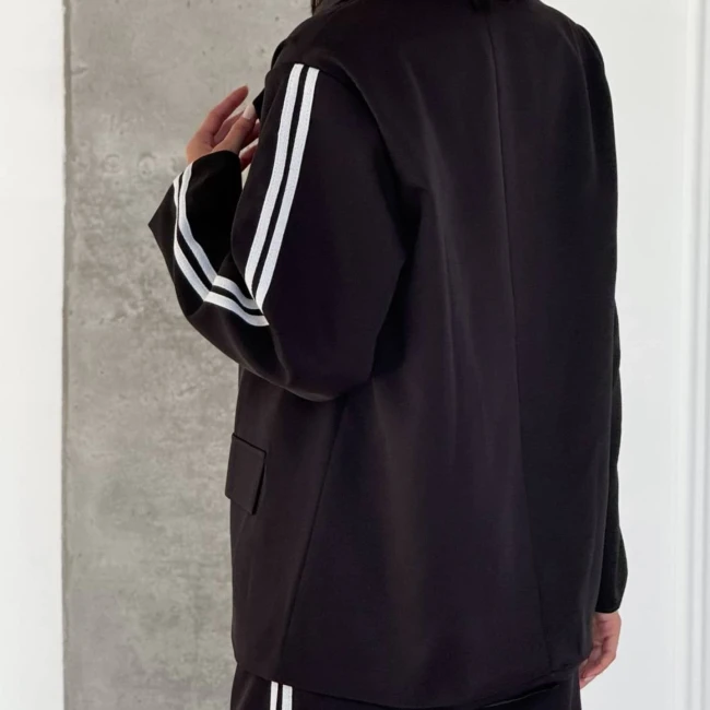 Стильный костюм