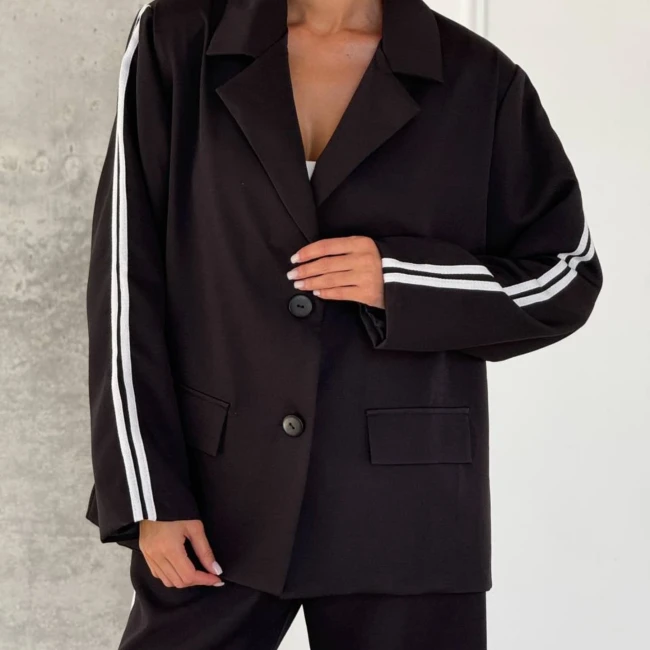 Стильный костюм