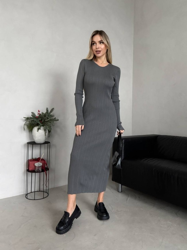 Трикотажное платье макси