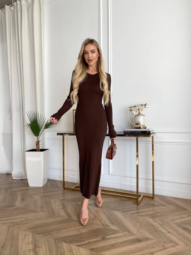 Трикотажное платье макси