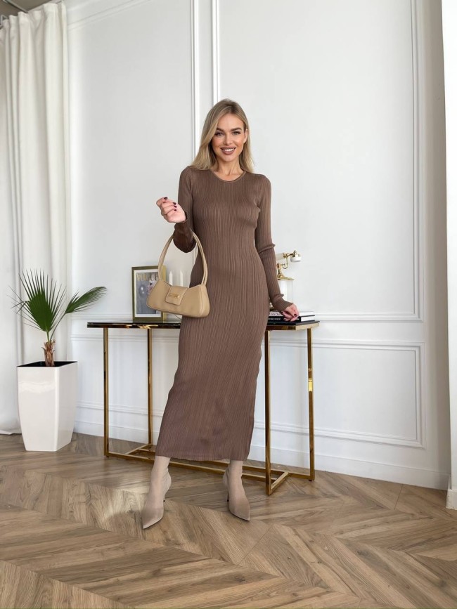 Трикотажное платье макси