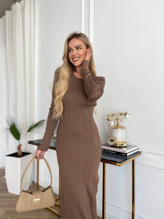 Трикотажное платье макси